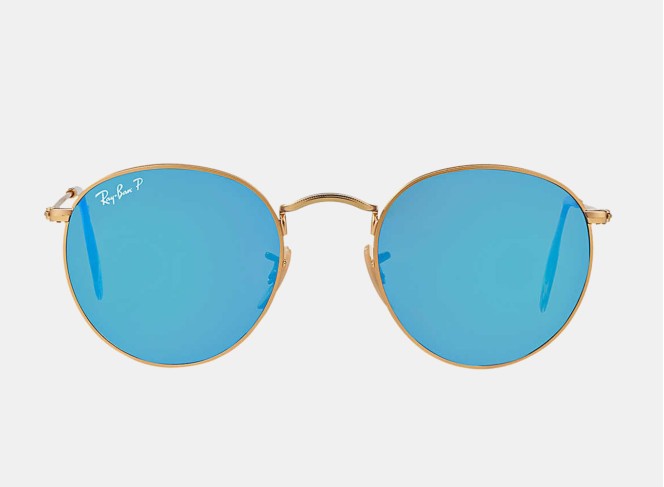 Un glamour flamboyant, de grandes lunettes rouges allument votre étincelle de mode